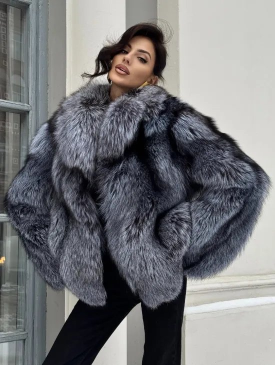 Короткий женский полушубок из чернобурки английский воротник - фото 7