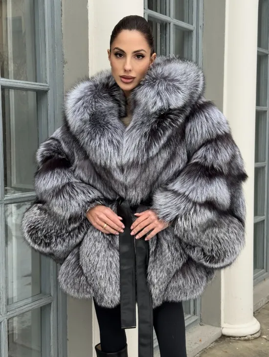 Шуба - пончо из чернобурки с капюшоном - фото 3