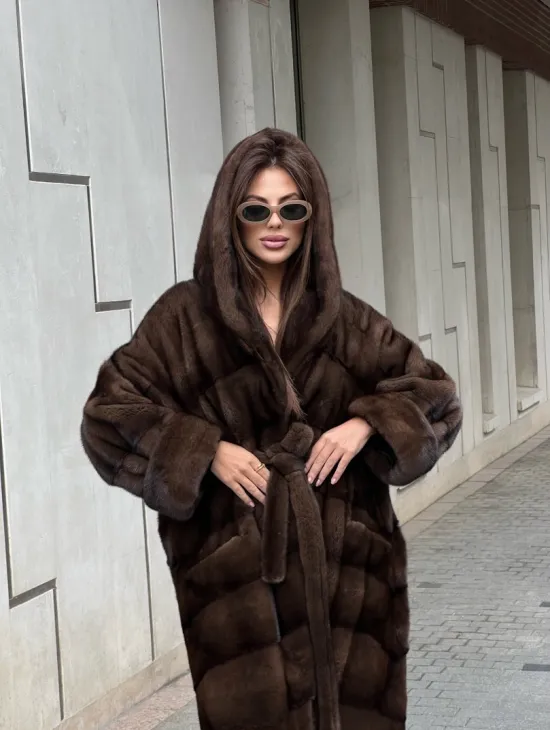 Элитная норковая шуба NAFA  в цвете соболь с капюшоном - фото 5