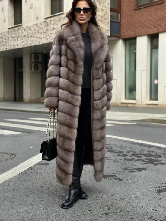 Шуба из меха куницы в цвете Truffle - фото 2