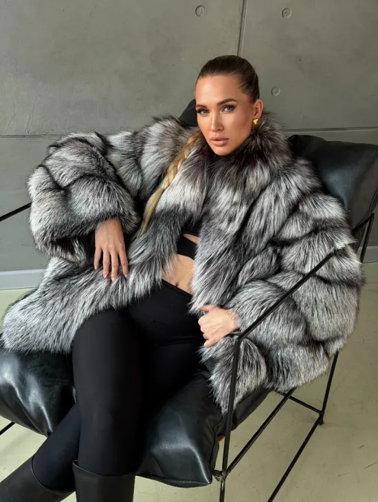 Шуба из чернобурки - фото 0