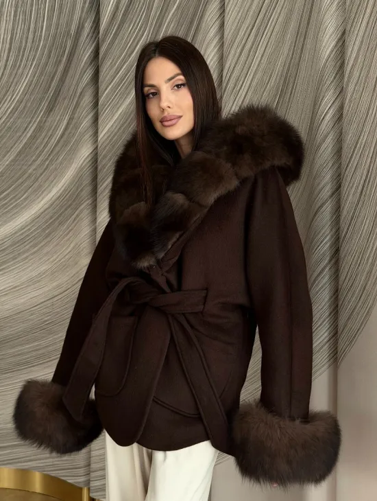 Пальто с мехом песца под соболь - фото 13
