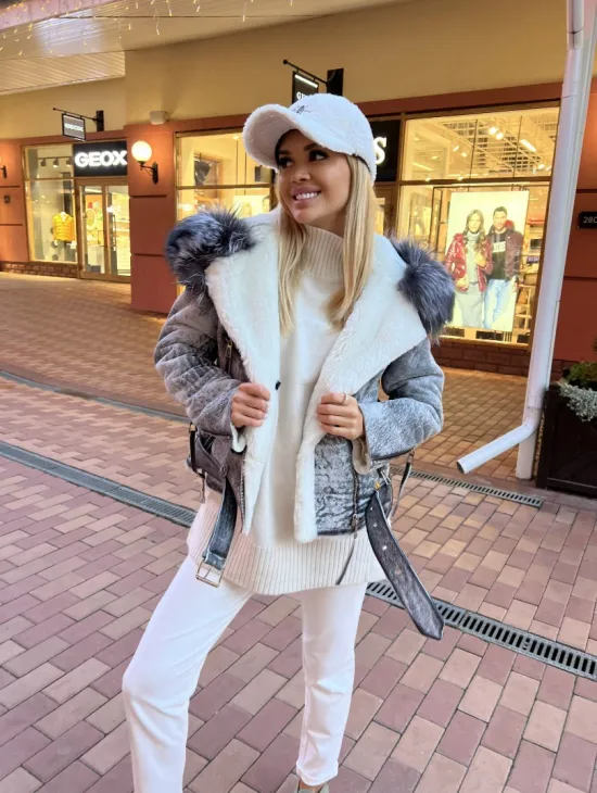 Авиатор из винтажной кожи с меховым капюшоном - фото 2